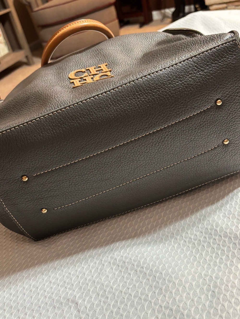 CH Carolina Herrera Black and Tan Leather Tote - Picture 8 of 16
